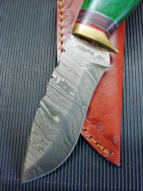 HANDMADE DAMASCUS STEEL HUNTING KNIFE !!!