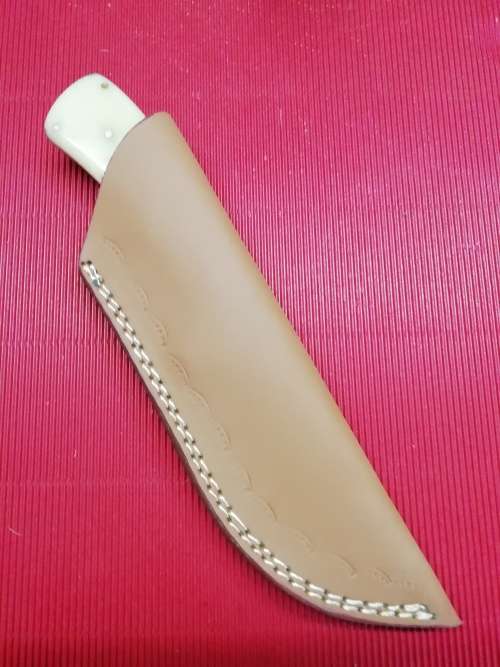 HANDMADE DAMASCUS STEEL HUNTING KNIFE !!!