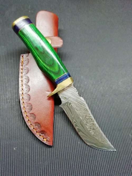 HANDMADE DAMASCUS STEEL HUNTING KNIFE !!!