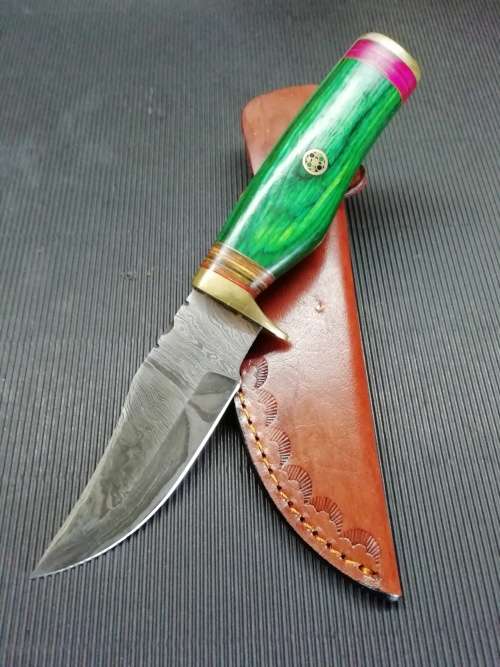 HANDMADE DAMASCUS STEEL HUNTING KNIFE !!!