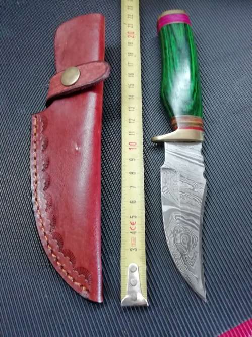 HANDMADE DAMASCUS STEEL HUNTING KNIFE !!!