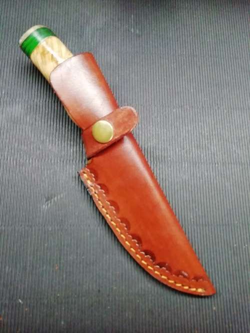 HANDMADE DAMASCUS STEEL HUNTING KNIFE !!!