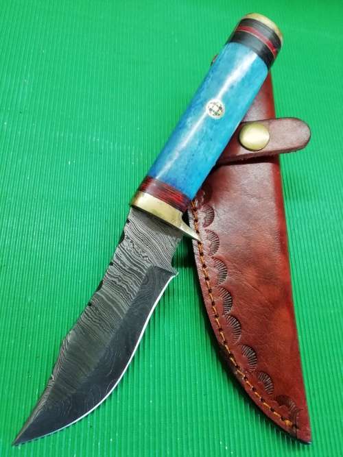 HANDMADE DAMASCUS STEEL HUNTING KNIFE !!!