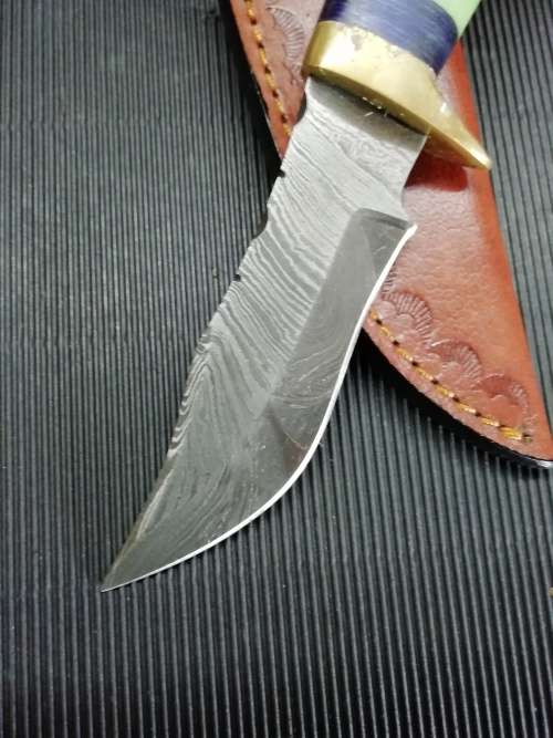 HANDMADE DAMASCUS STEEL HUNTING KNIFE !!!