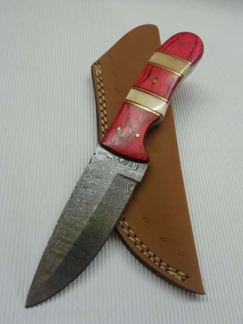 HANDMADE DAMASCUS STEEL HUNTING KNIFE !!!