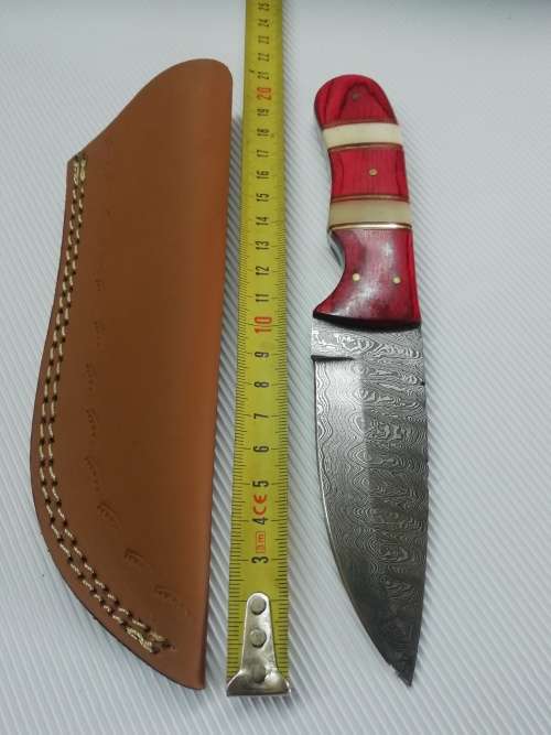 HANDMADE DAMASCUS STEEL HUNTING KNIFE !!!