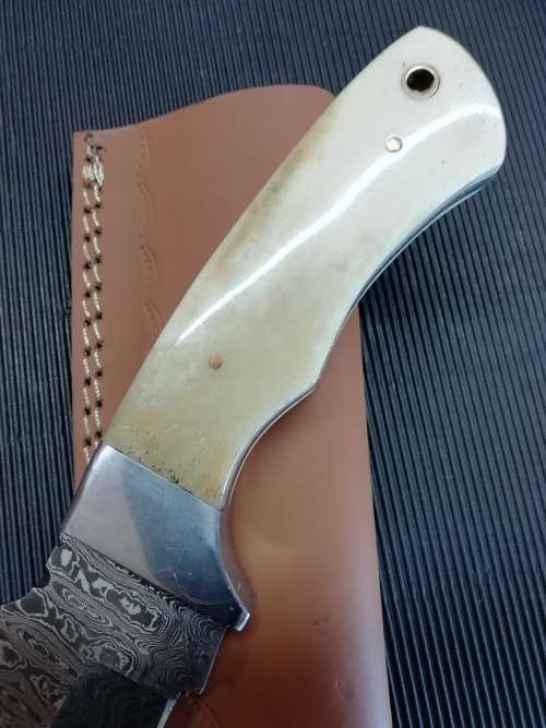 HANDMADE DAMASCUS STEEL SKINNING KNIFE !!!