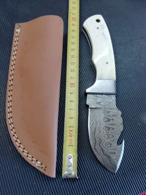 HANDMADE DAMASCUS STEEL SKINNING KNIFE !!!
