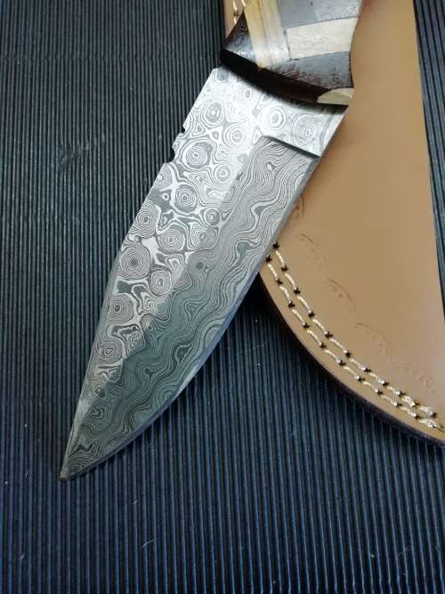 HANDMADE DAMASCUS STEEL HUNTING KNIFE !!!