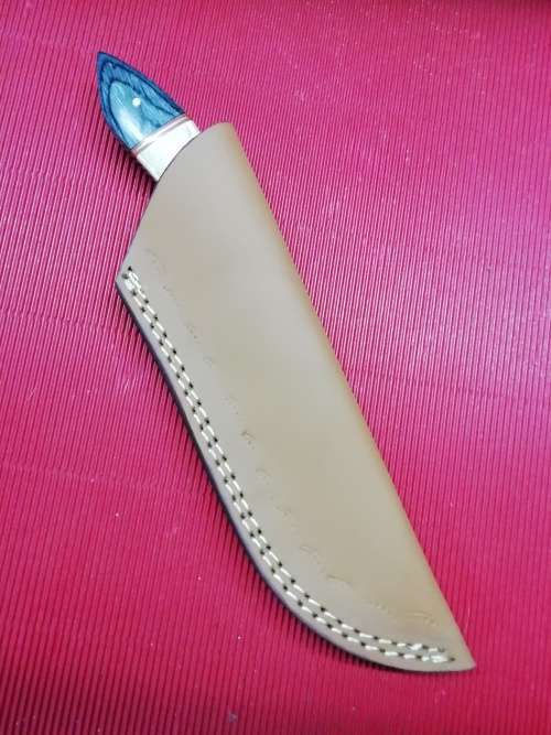 HANDMADE DAMASCUS STEEL HUNTING KNIFE !!!