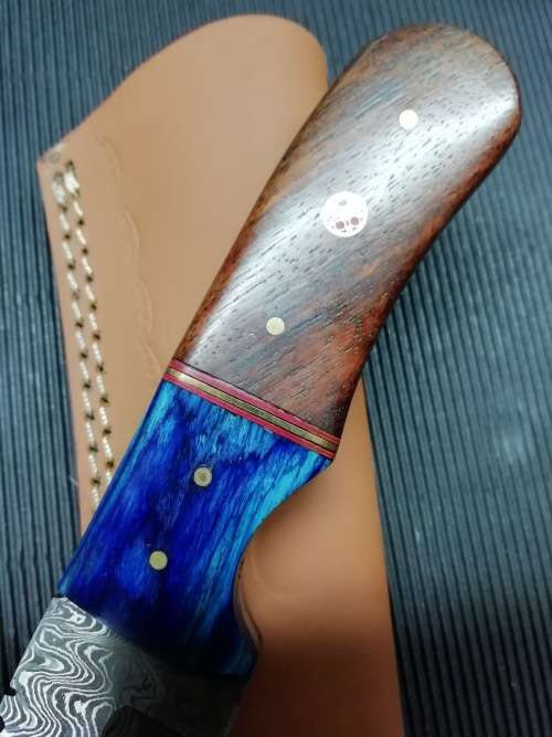 HANDMADE DAMASCUS STEEL HUNTING KNIFE !!!