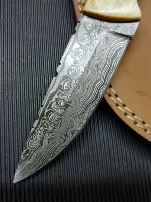 HANDMADE DAMASCUS STEEL HUNTING KNIFE !!!