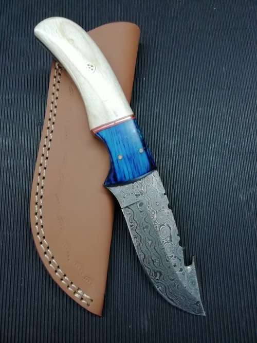 HANDMADE DAMASCUS STEEL HUNTING KNIFE !!!