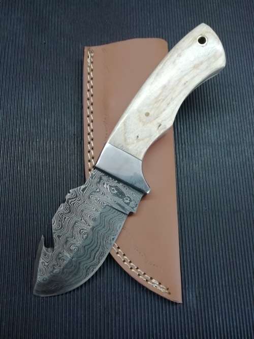 HANDMADE DAMASCUS STEEL HUNTING KNIFE !!!
