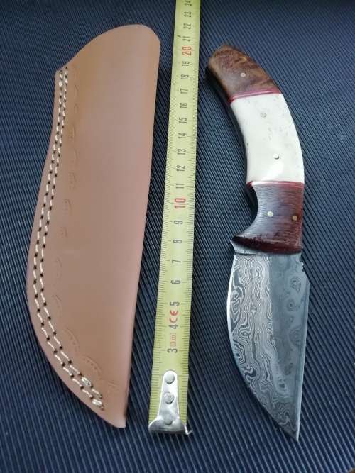 HANDMADE DAMASCUS STEEL HUNTING KNIFE !!!