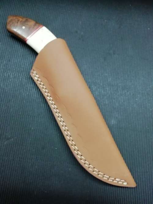 HANDMADE DAMASCUS STEEL HUNTING KNIFE !!!