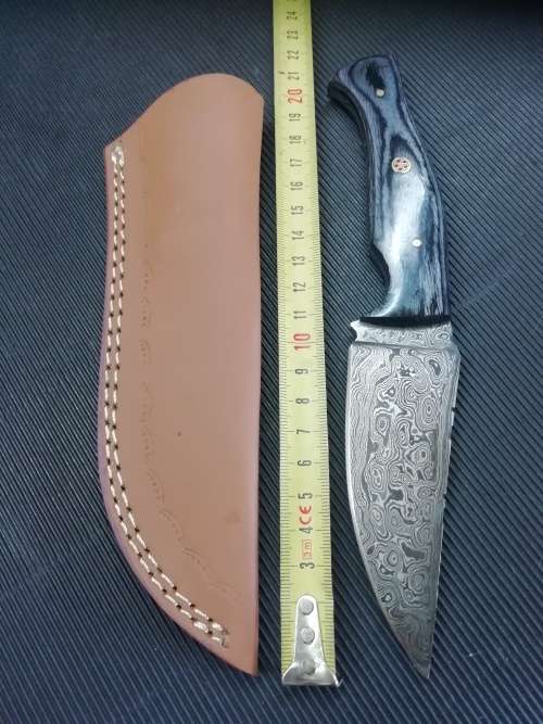 HANDMADE DAMASCUS STEEL HUNTING KNIFE !!!