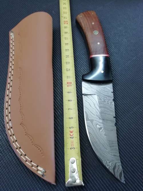 HANDMADE DAMASCUS STEEL HUNTING KNIFE !!!