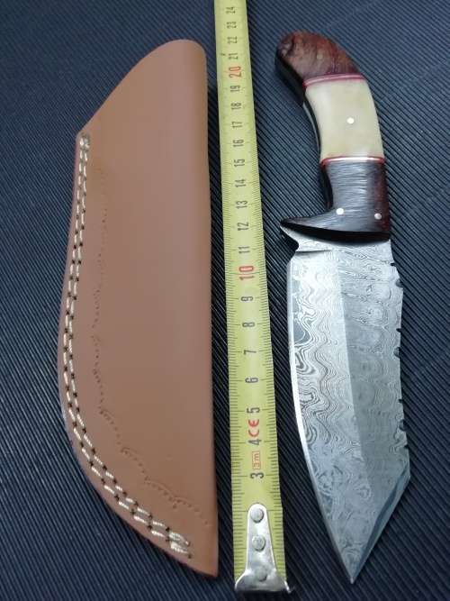 HANDMADE DAMASCUS STEEL HUNTING KNIFE !!!