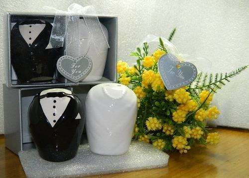 Wedding favours - salt and pepper shakers