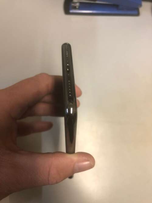 Iphone X Black. 64 GB. PLEASE READ. WATER DAMAGED.