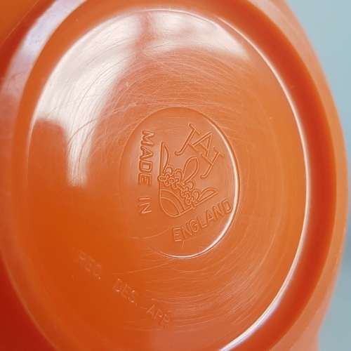 6 x Retro JAJ Pyrex teacups