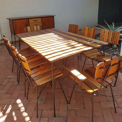 Retro steel en wood sideboard