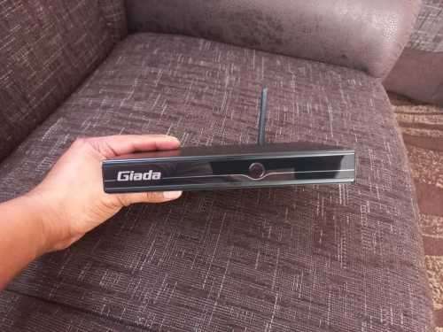 Giada Mini PC. I3 7th Gen, 4GB Ram Ram, 160gb hdd, built in wifi
