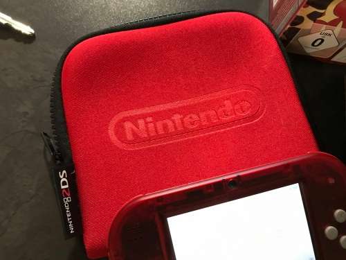 Nintendo 2DS Transparent Red Edition