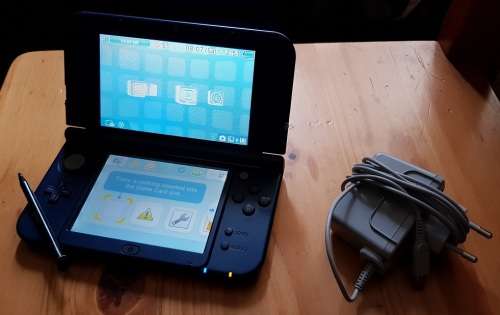 Nintendo 3DS XL (released in 2015) (aka *new* version)