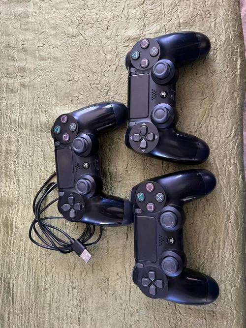 Sony PlayStation 4 Pro 1TB Console