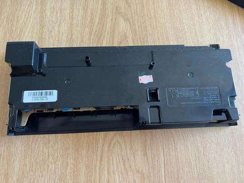 Broken PS4 Pro sold for parts