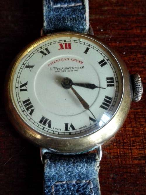 VINTAGE AMERICAN LEVER MENS WATCH FOR REPAIRS