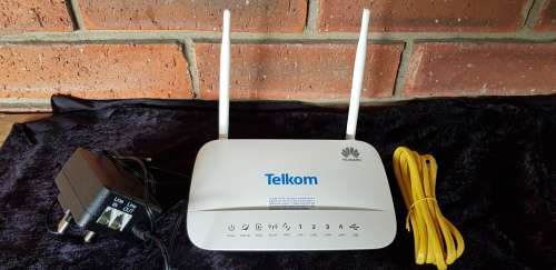 PRE OWNED HUAWEI HG532f WIRELESS HOME GATEWAY BROADBAND ROUTER USING ADSL LINE