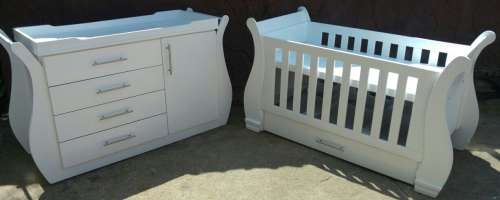 Sleigh Cot and Compactum  Sur 01