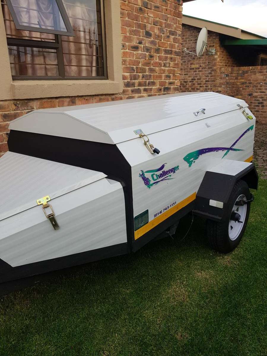 Challenger 1.8M Deep Body Luggage Trailer