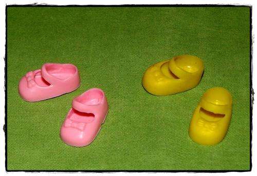 Barbie's sister SHELLY doll Shoes (Lot #2)
