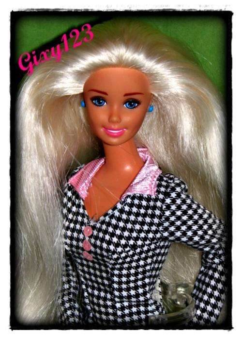 Dentist Barbie doll made by Mattel