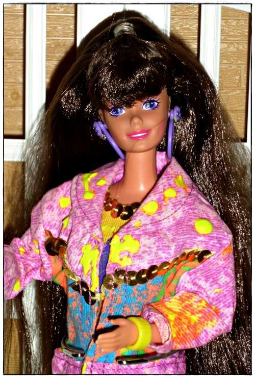Paint & Dazzle Teresa doll (Barbie's friend) made by Mattel