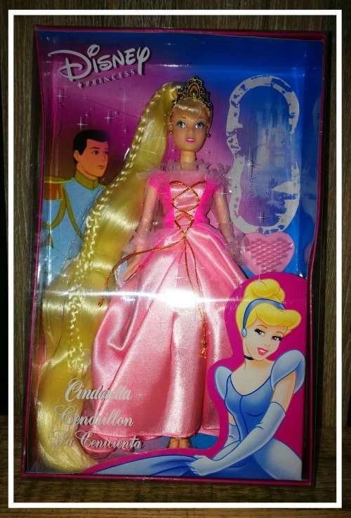 BNIB Disney's Princess Cinderella made by Simba