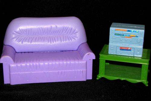 Barbie furniture (Lot 1)