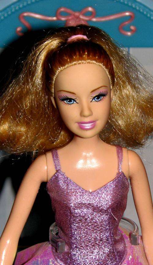 Ballerina Barbie doll made by MATTEL