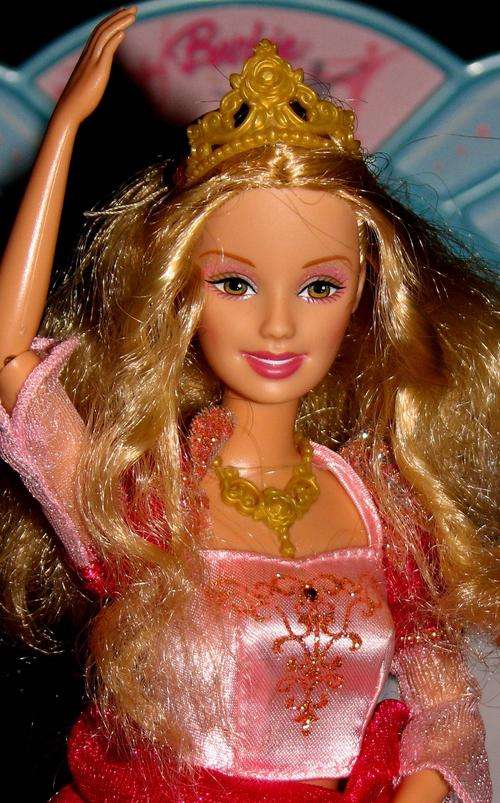 12 Dancing Princesses Barbie doll made by Mattel