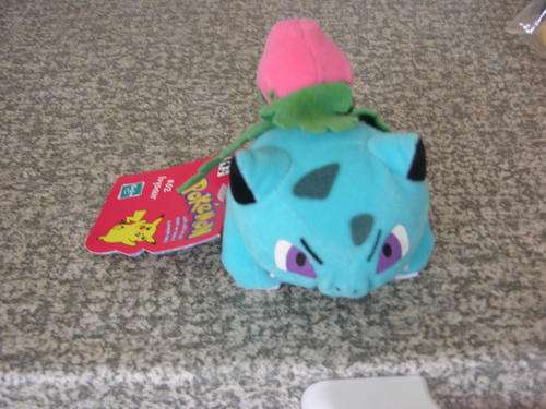 Pokemon Ivysaur Soft toy  10 - 13cm high Brand new with tag - Very collectable and Very rare
