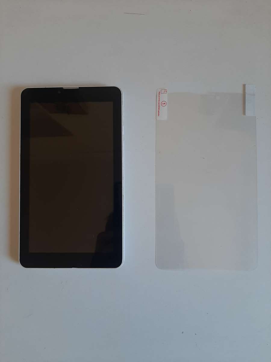 7`Galactic ETAB M7023G  8GB Tablet wifi and 3G