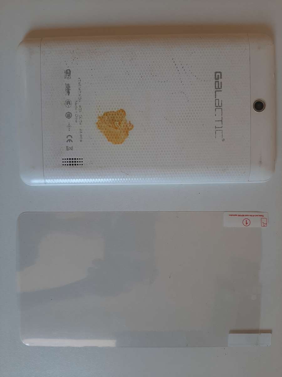 7`Galactic ETAB M7023G  8GB Tablet wifi and 3G