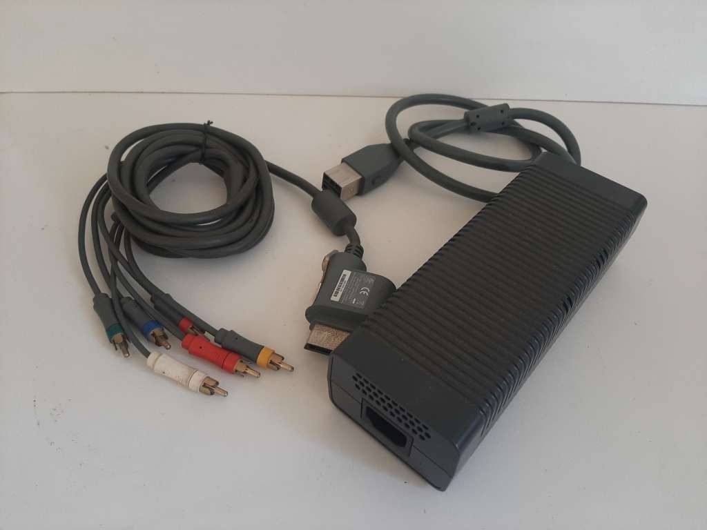 Microsoft 360 power supply and video cable