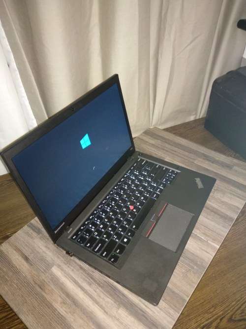 Lenovo T450s (i5 5300U, 128GB SSD, 4GB RAM)