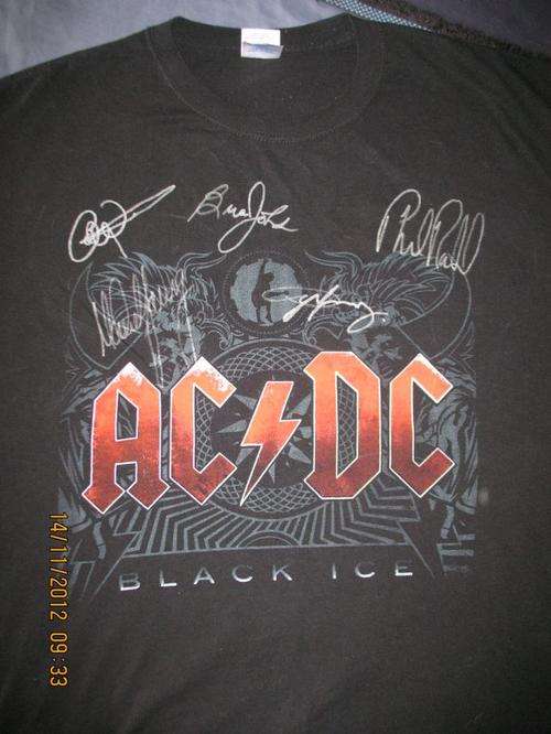 AC/DC Signed Tour T-Shirt 2009