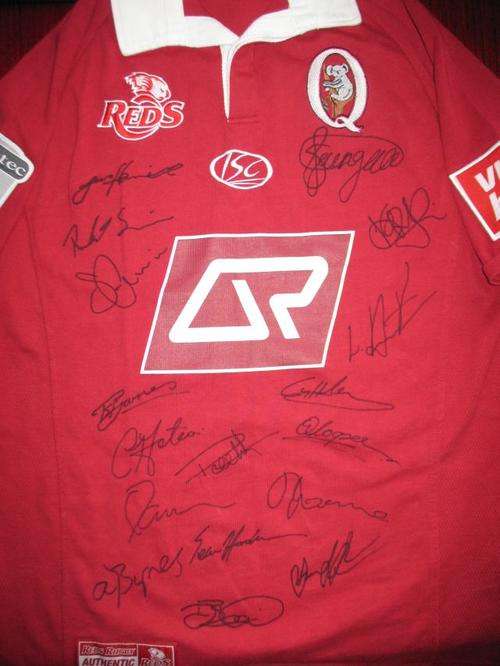 Reds Jersey Signed by Team 2009